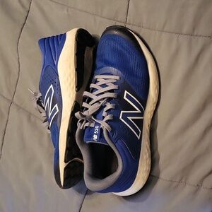 Men's New Balance 520s 9 wide